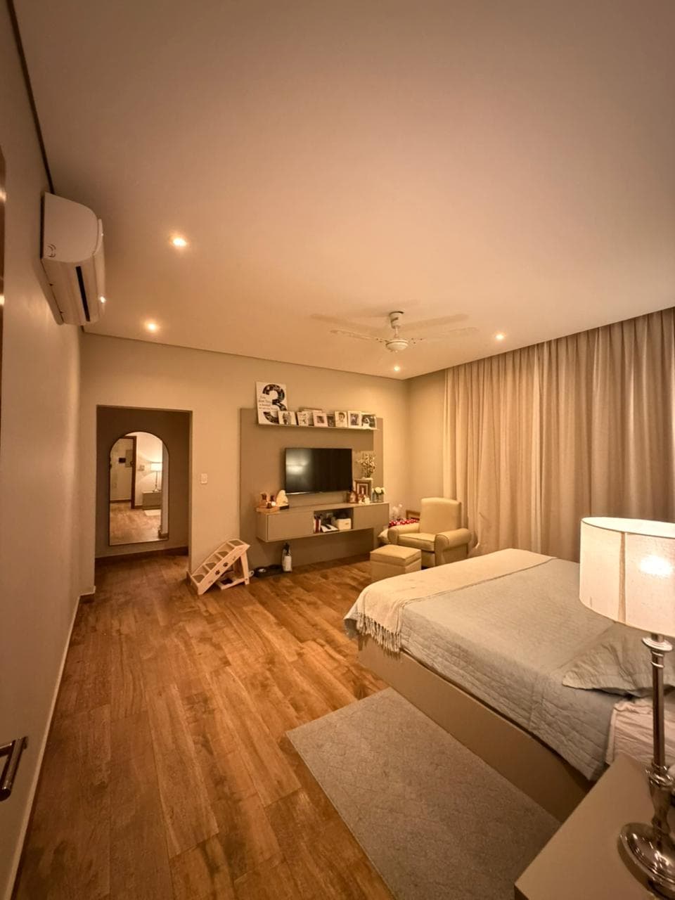 4300 - RESIDENCIA EN MBURUKUYA! – 2