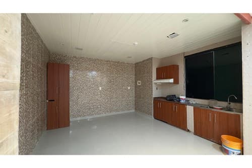 ALQUILER DE LOCAL COMERCIAL EN LIMPIO – 2
