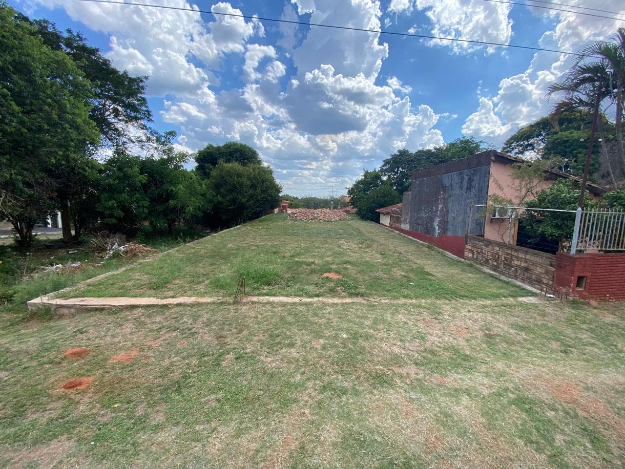 VENDO TERRENO EN LA CIUDAD DE LAMBARE BARRIO SAN ANTONIO