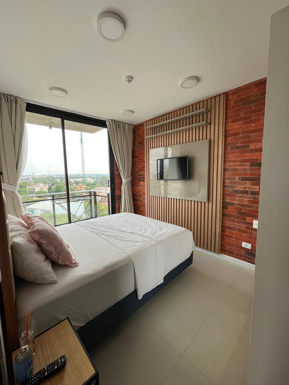 **ALQUILO DEPARTAMENTO DE 2 HABITACIONES AMOBLADO – EDIFICIO FLATS DEL SOL** – 3