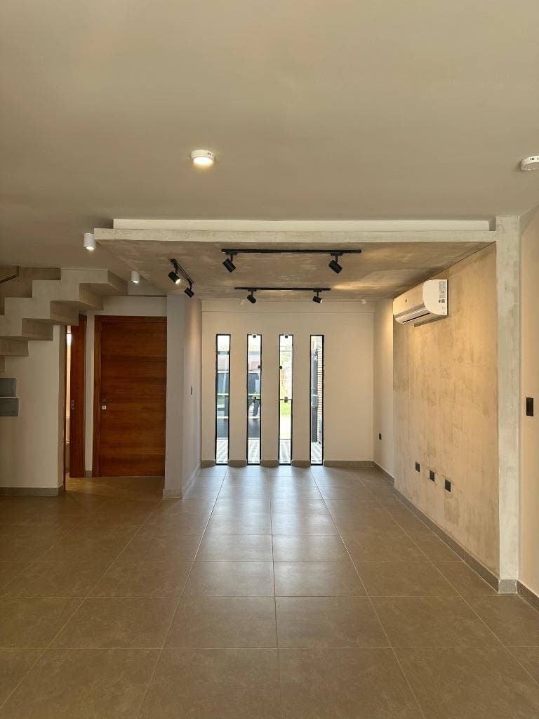 ALQUILO DUPLEX ZONA RAKIURA – 2