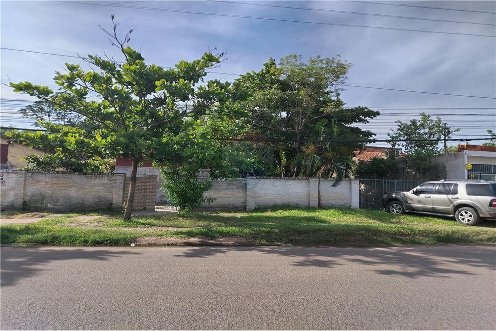 VENDO TERRENO SOBRE ASFALTO EN MARIANO BARRIO ARECAYA
