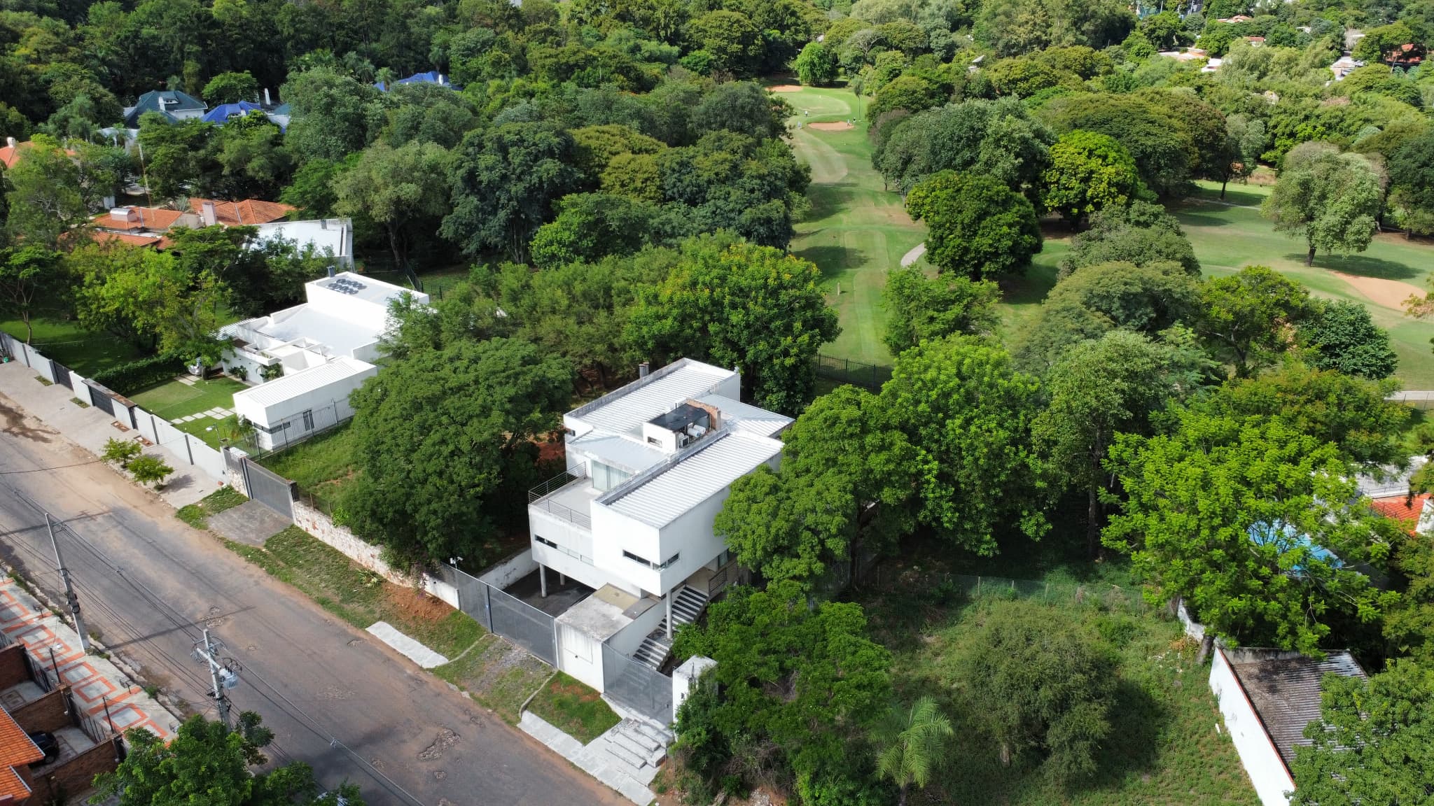 En Venta Lujosa Residencia En Lambare Zona Del Yatch – 2