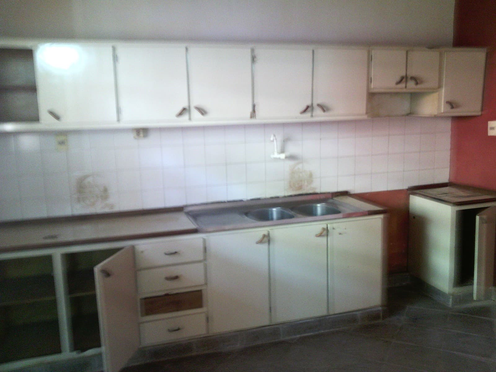 Vendo Casa B. Trinidad Z. Derecho Una – 2
