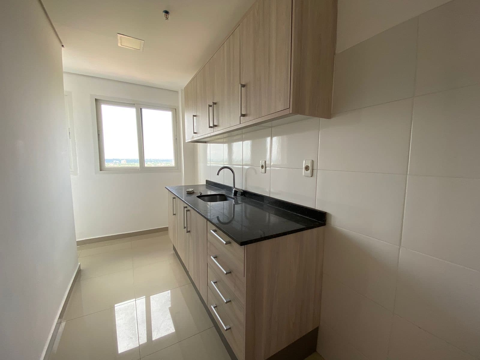 SANTÍSIMA TRINIDAD, EN ALQUILER, AMPLIO DEPTO DE 1 DORMITORIO. – 2