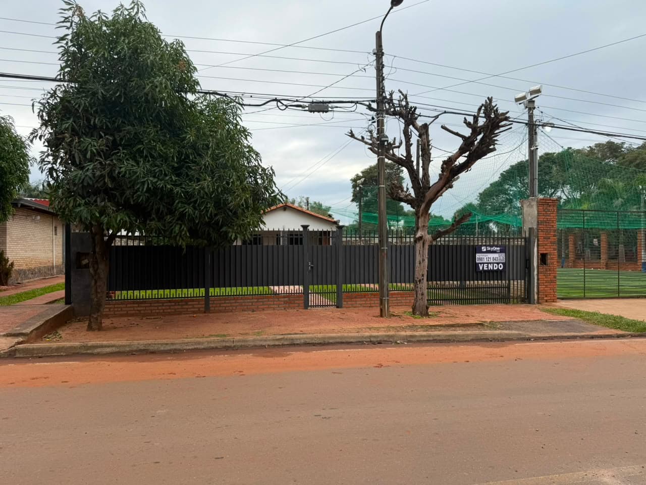VENDO CASA EN BARRIO ESPIRITU SANTO SAN LORENZO