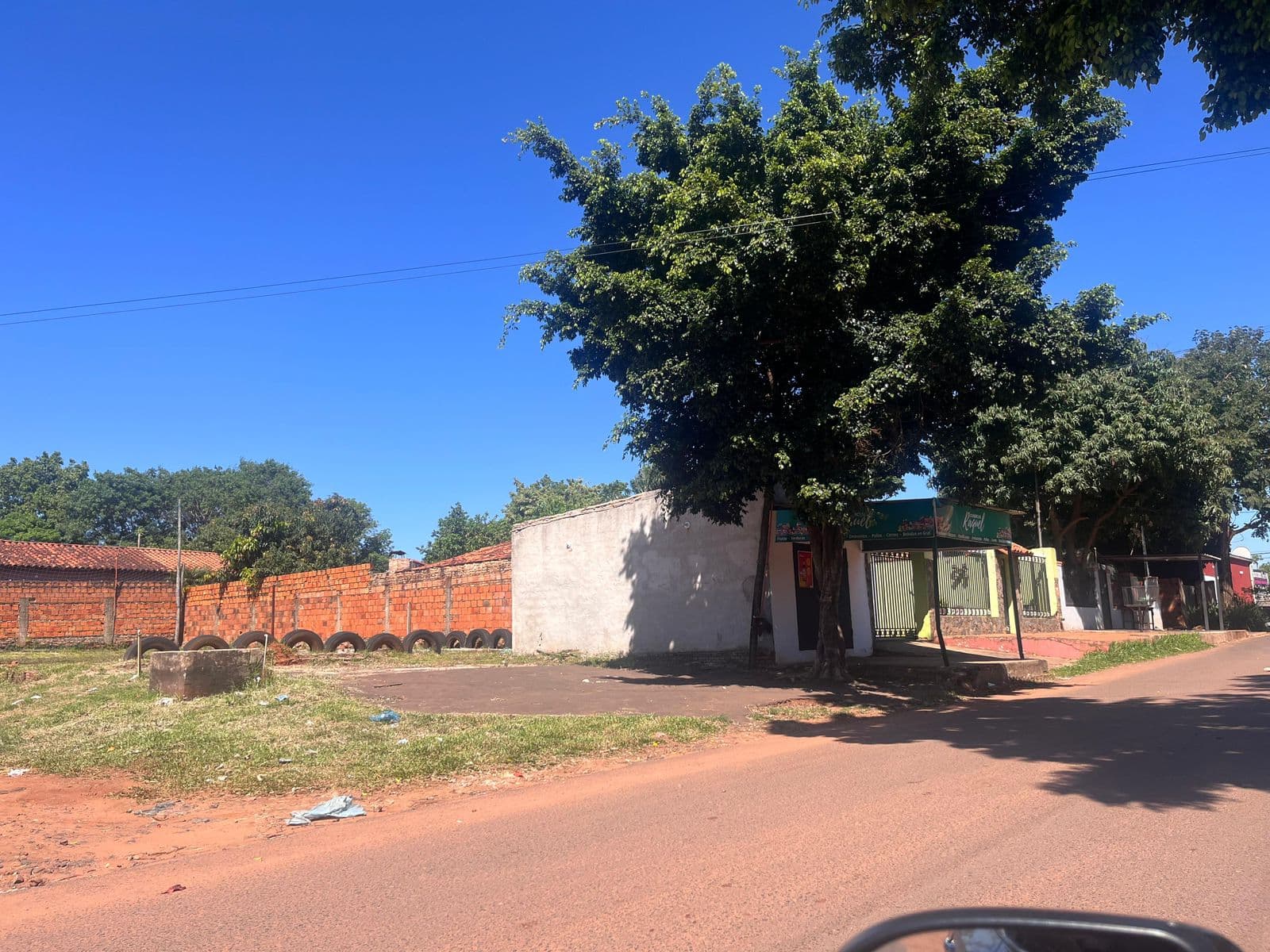Vendo Terreno C/local Comercial 450m2 En Esquina – 3