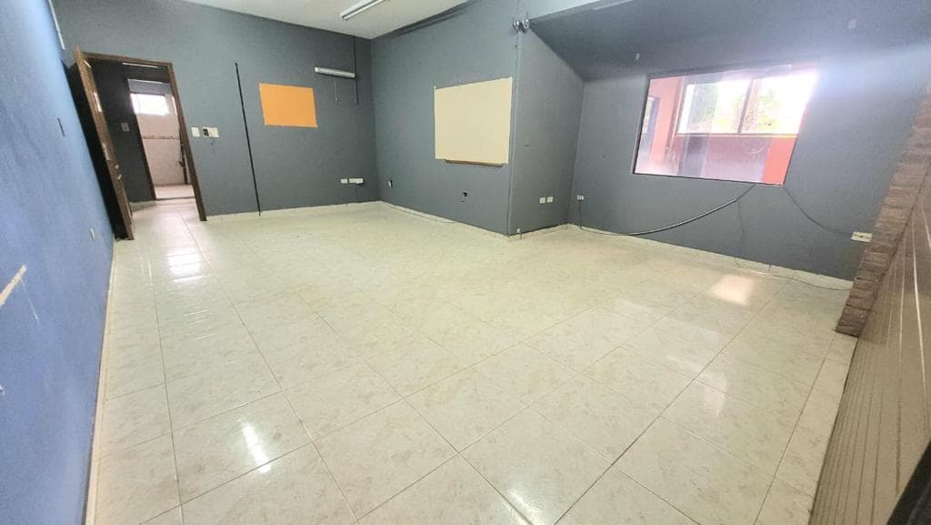 D.G. VENDO EDIFICIO EN BARRIO OBRERO DE ASUNCIÓN – 3
