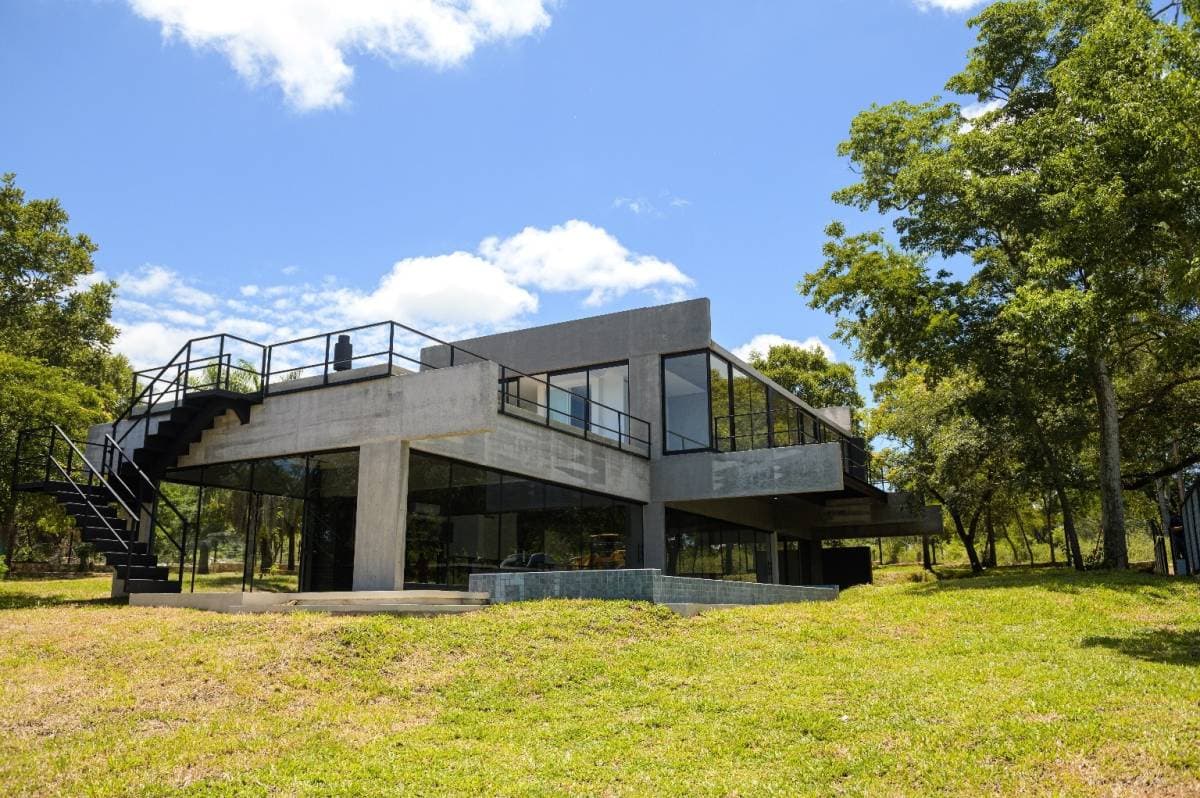 EXTRAORDINARIA CASA EN COLINAS DE LA SUIZA SAN BERNARDINO 5 DORMITORIOS – 2