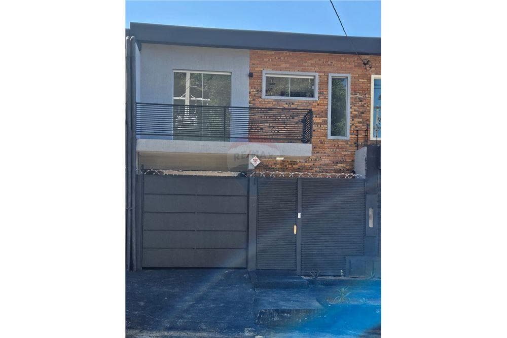 Alquilo Duplex a estrenar en Lambare.