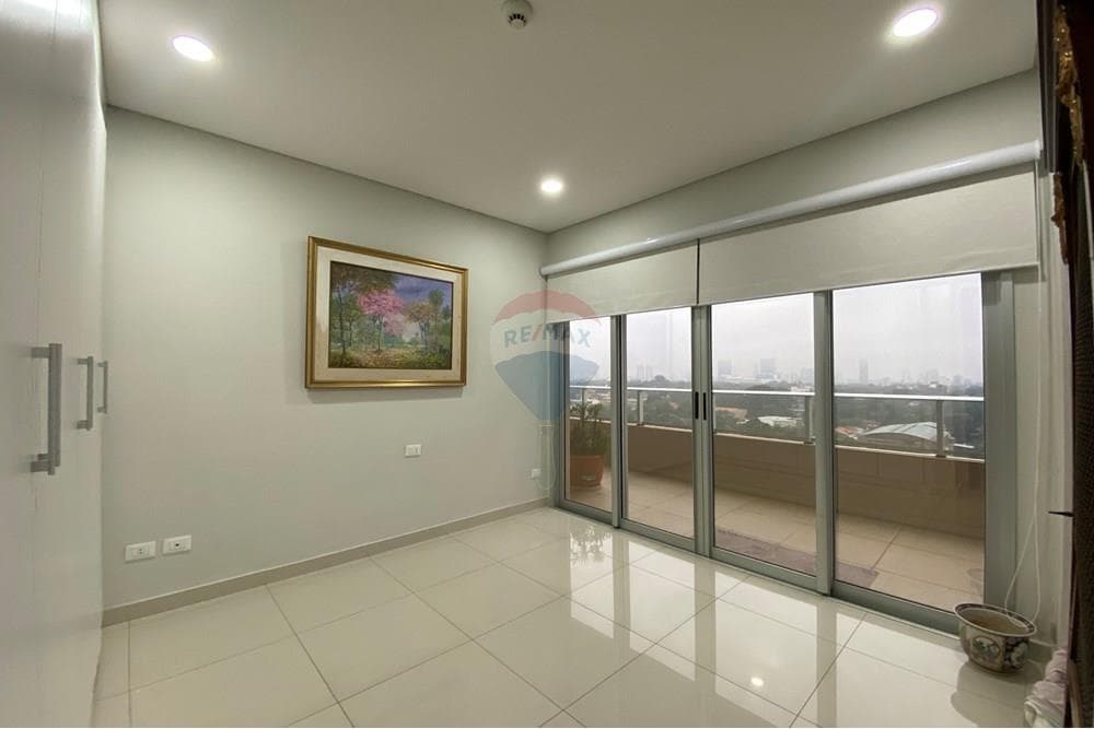 ALQUILO DPTO CON 3 HABITACIONES Y 2 COCHERAS! – 3