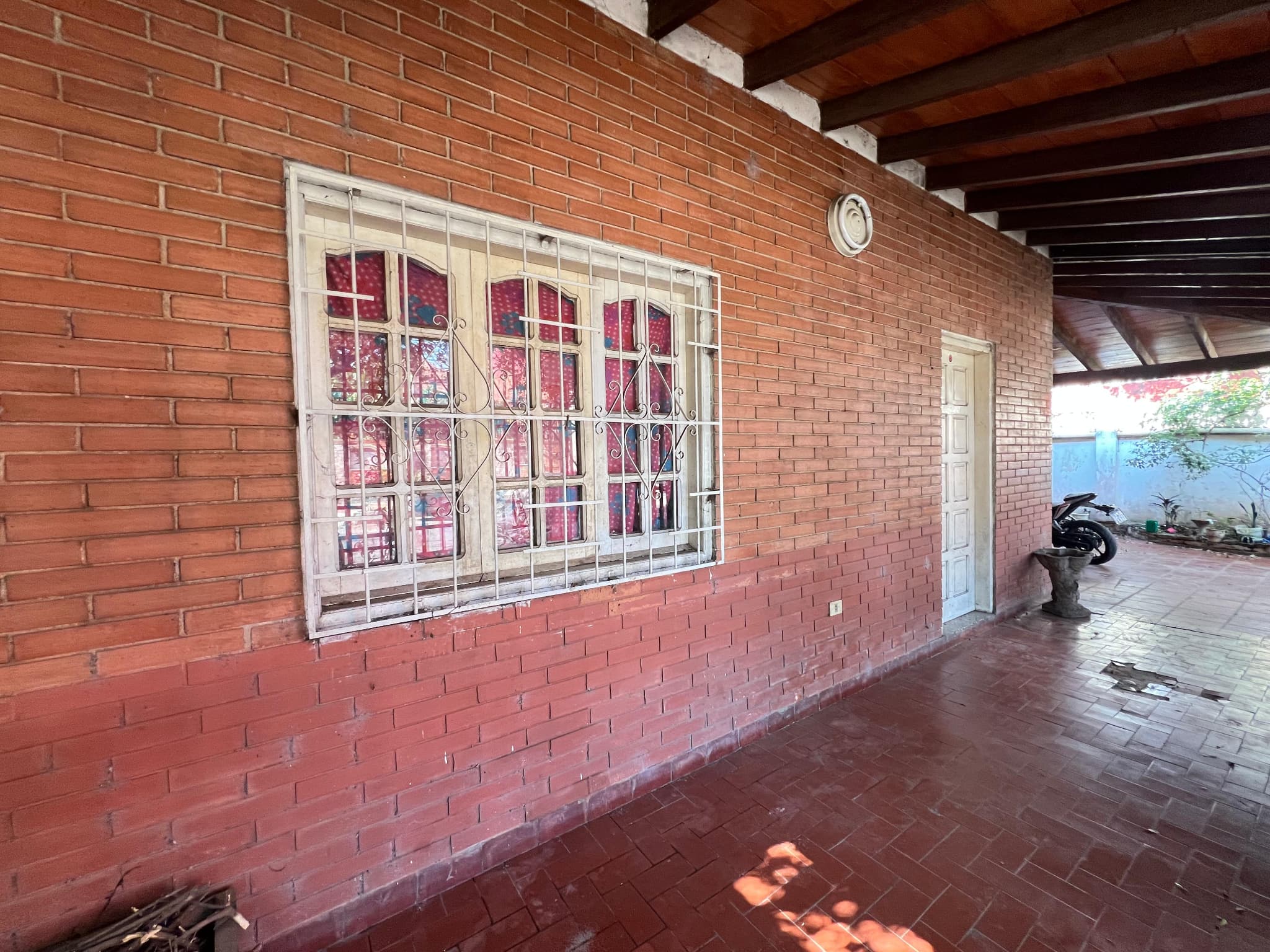 VENDO TERRENO CON CASA A REFACCIONAR O DEMOLER EN HERRERA – 3