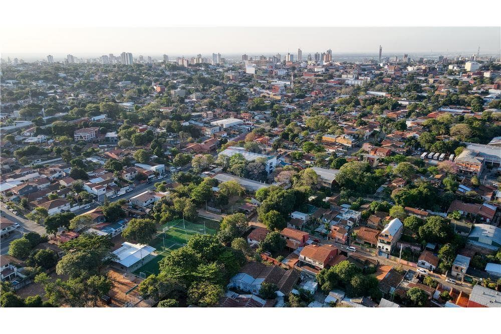 Terreno Estratégico de 2.210 m2 en Barrio San Vicente - Frente de 70 metros – 3