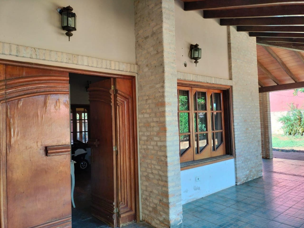 Vendo Casa Con Piscina En Fernando De La Mora Zona Norte. Terreno 720m2 – 2