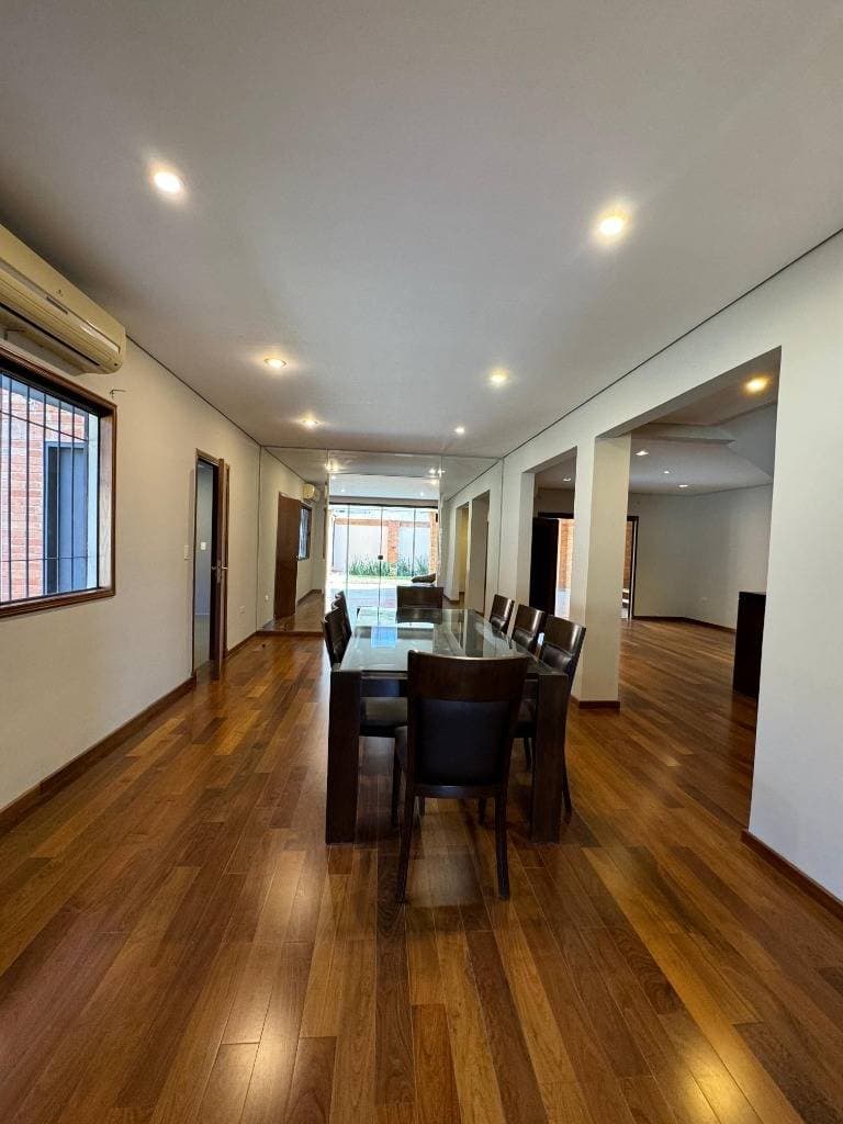 HERMOSA RESIDENCIA EN VENTA EN LAS LOMAS – 2