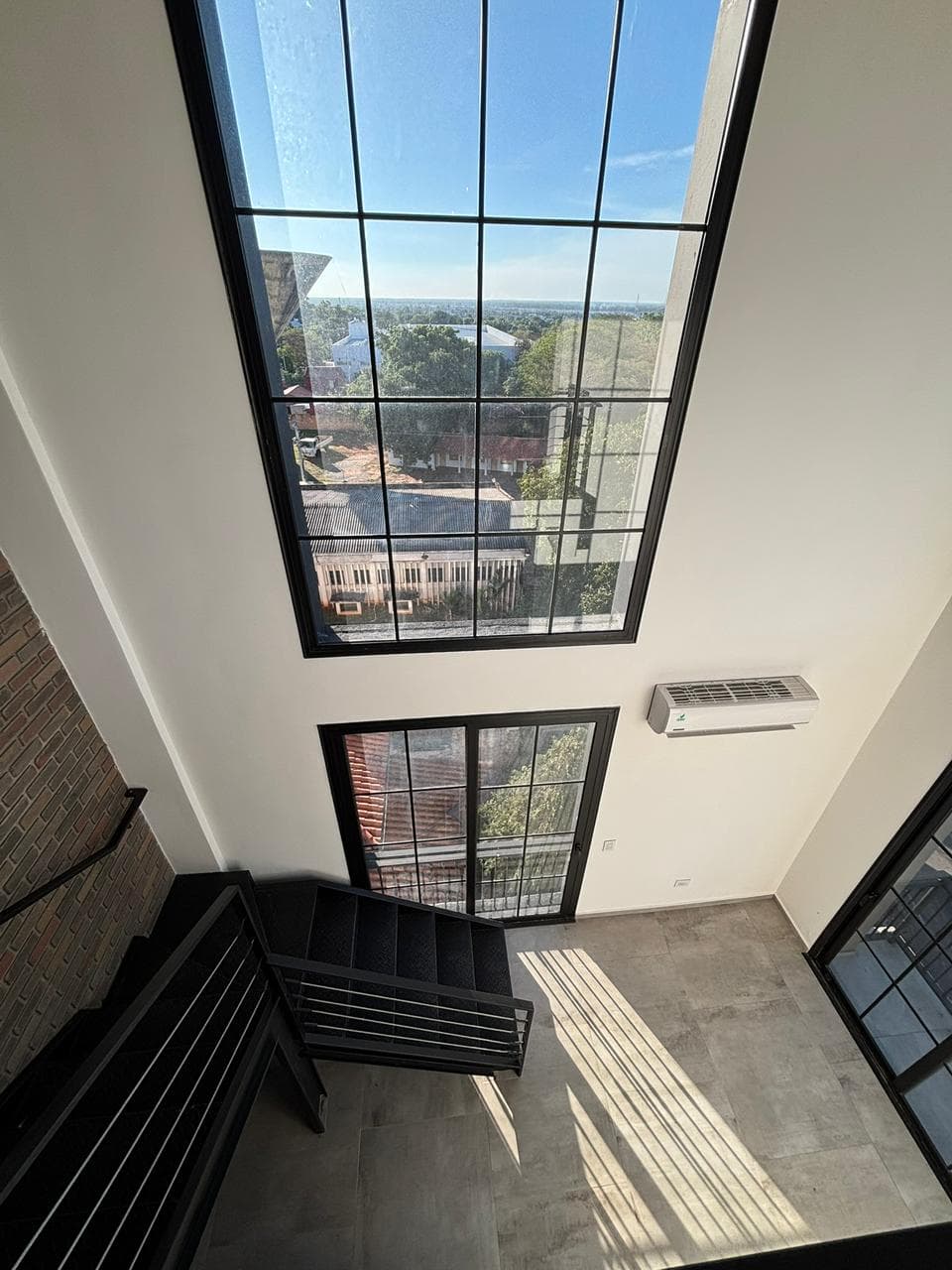 MBURUCUYA, EN VENTA DEPTO DE 2 DORMITORIOS EN SUITE, A ESTRENAR, TIPO DUPLEX. – 3