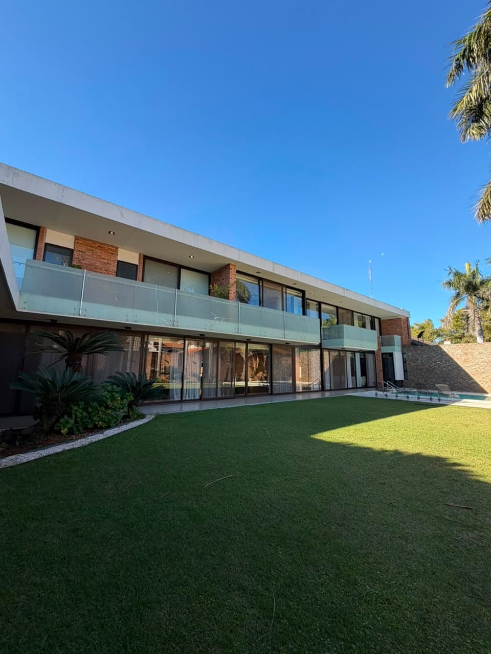 RESIDENCIA DE CATEGORÍA EN ALQUILER — BARRIO SAN CRISTÓBAL