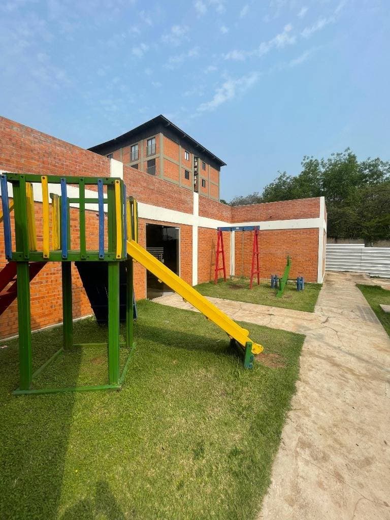 ALQUILO DEPARTAMENTO DE 2 HAB - CONDOMINIO EN LUQUE – 2