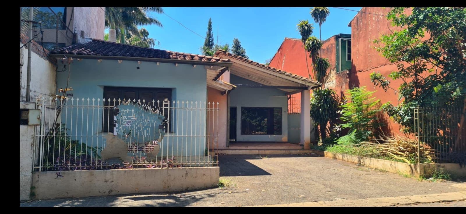 VENDO PROPIEDAD EN EL BARRIO VILLA AURELIA EN LA CIUDAD DE ASUNCION – 2
