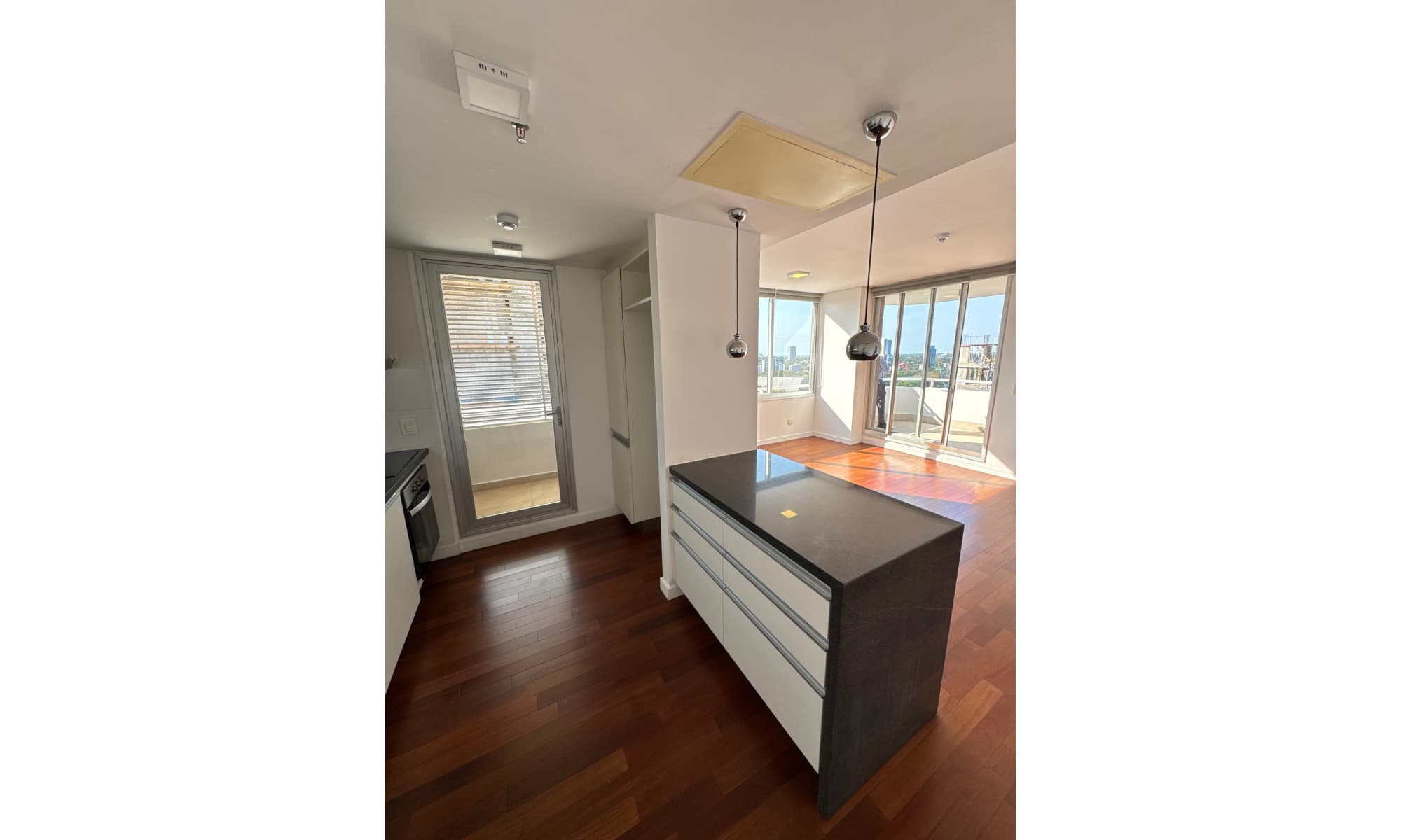 En Venta Departamento De 2 Dormitorios Zona Paseo La Galería