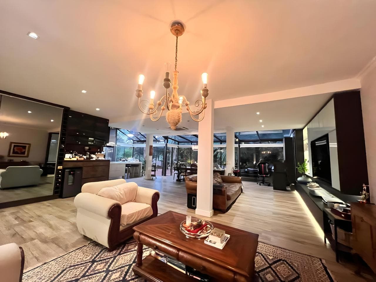 Residencia Premium Amoblada Con Carro De Golf - Parques Del Yacht, Lambare – 3