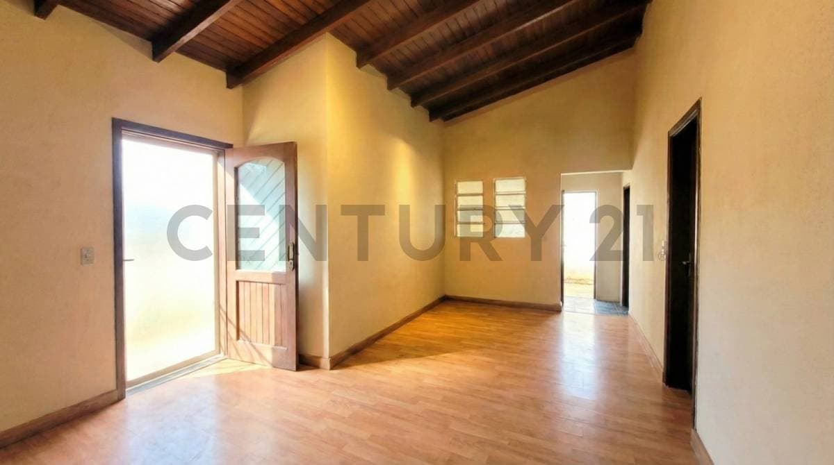 Vendo propiedad en Villa Adela Luque (Z/ Supermercado Los Jardines) – 3