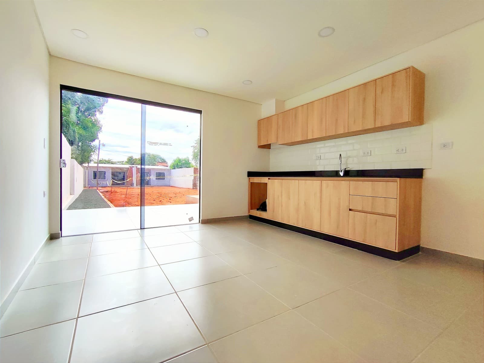 VENDO DUPLEX EN LUQUE – 3