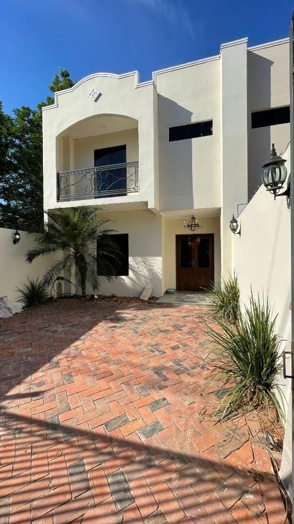 EN VENTA DUPLEX ZONA YACHT – 2