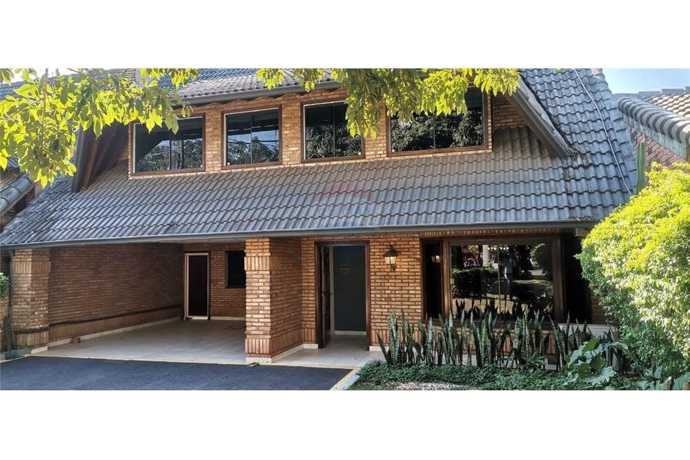 HERMOSA RESIDENCIA EN ALQUILER