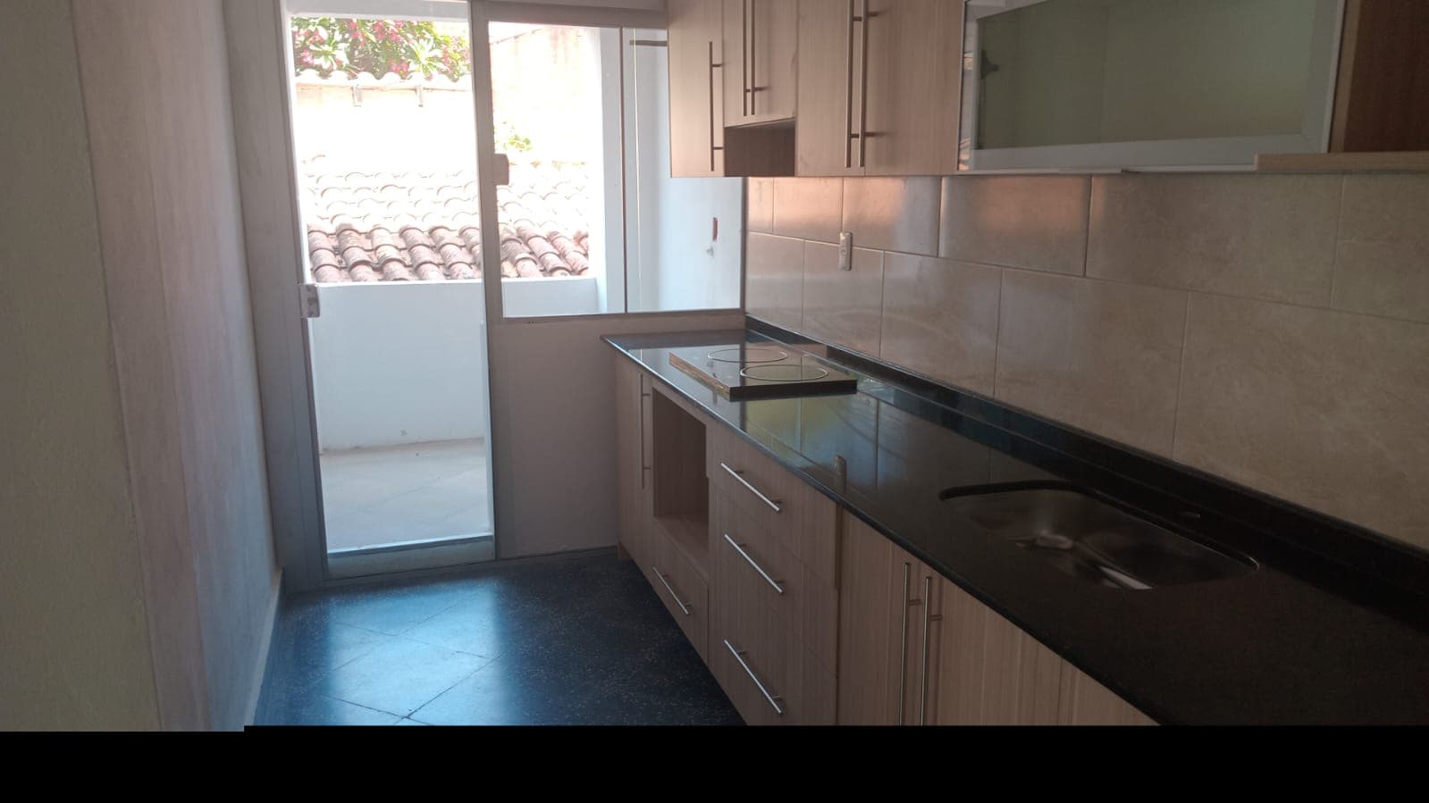 ALQUILO DEPARTAMENTO DE TRES DORMITORIOS EN FERNANDO DE LA MORA - ZONA NORTE