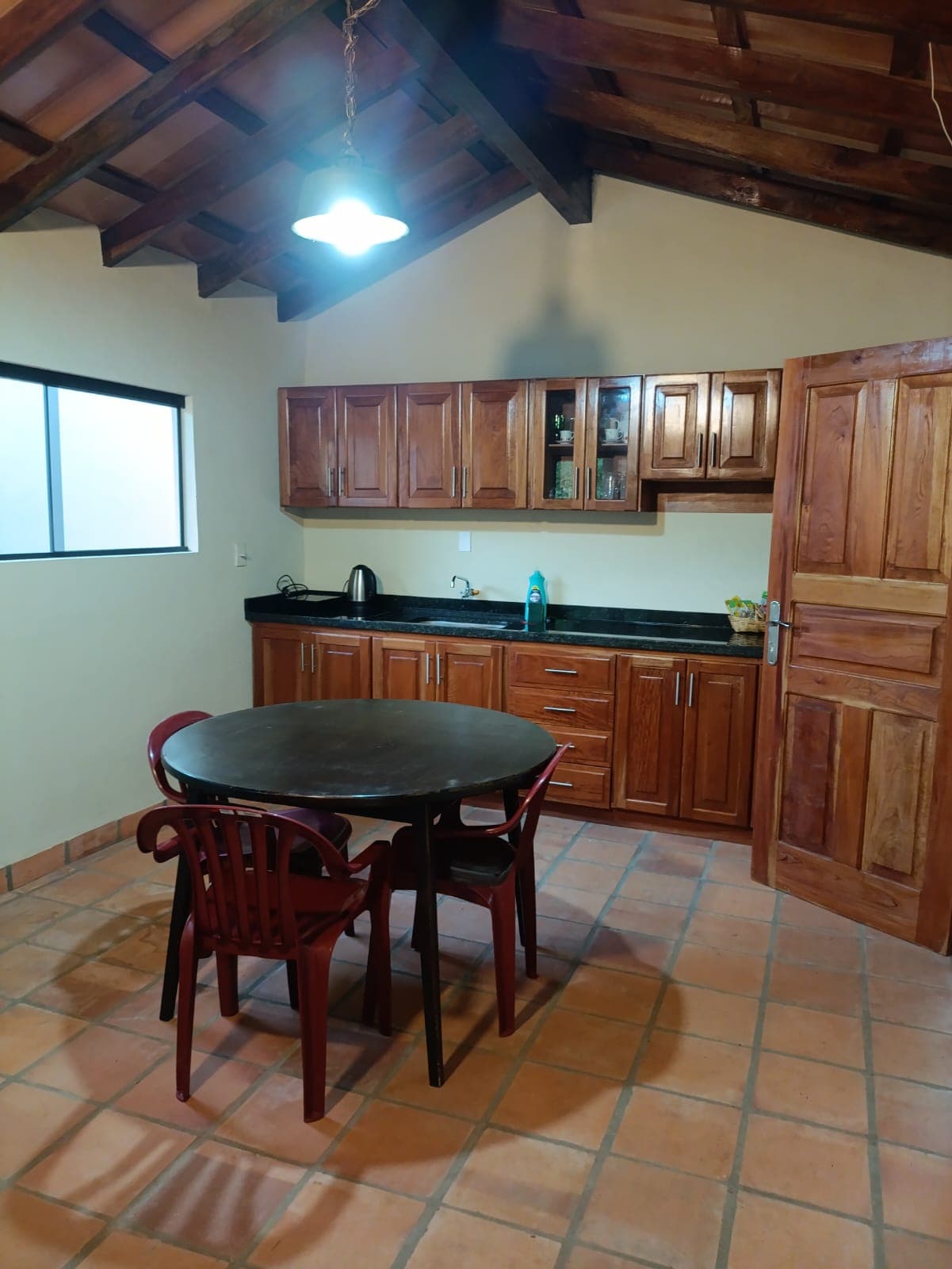VENTA – Hermosa Casa Quinta a Estrenar en Coordillera – 3