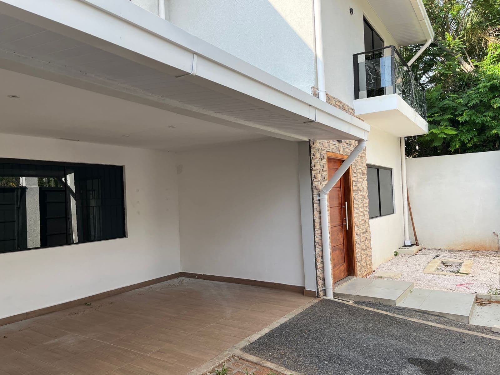 Alquilo Casa a estrenar en Lambare – 3