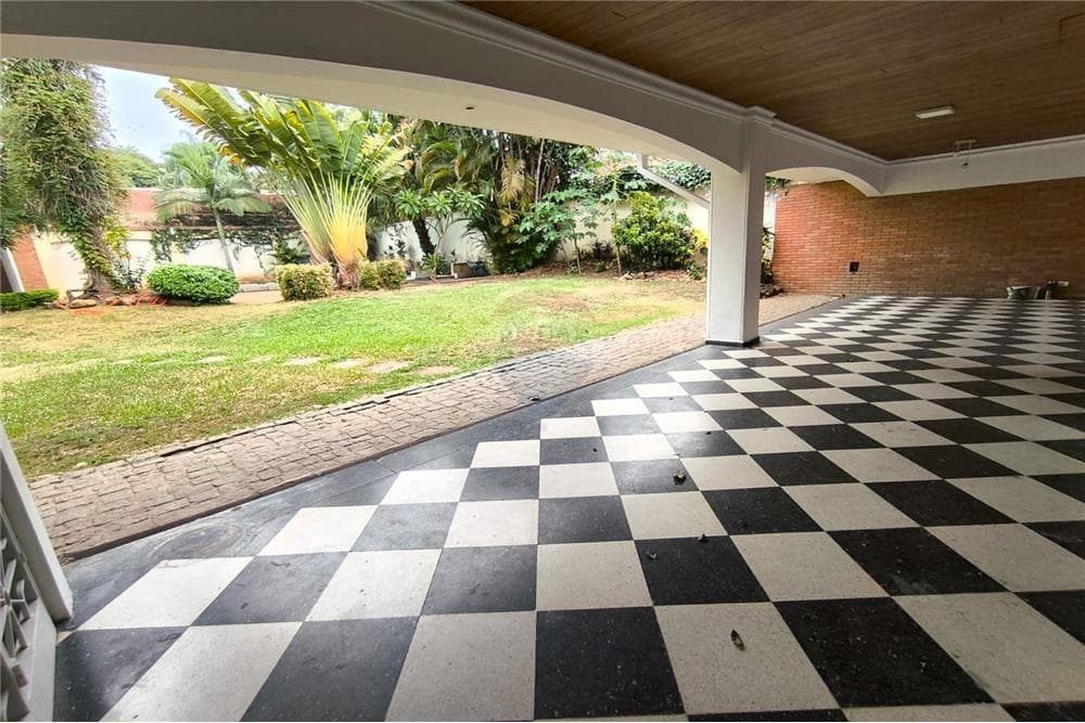 Alquilo amplia Residencia en Barrio San Vicente – 3