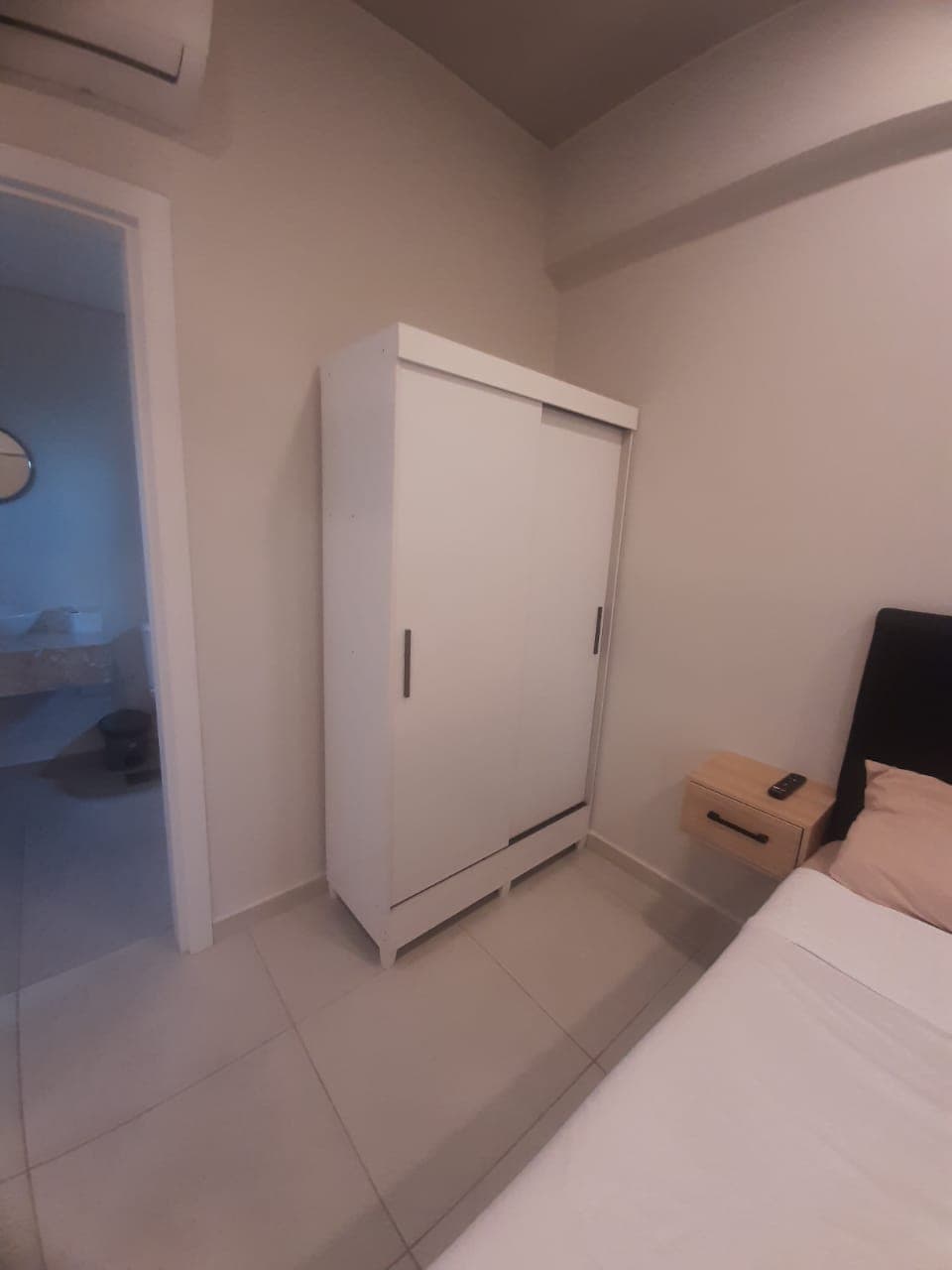 Alquilo Monoambiente Amoblado En Zona Cit – 3