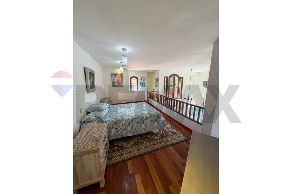 ¡Casa de Ensueño en Barrio Jara, Asunción! – 2