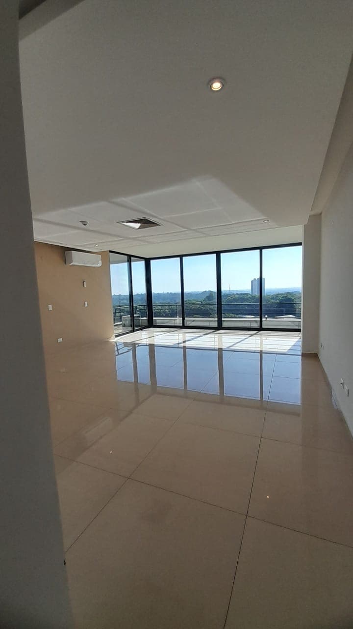Alquiler De Amplio Penthouse En Edificio Altos De Francia – 3