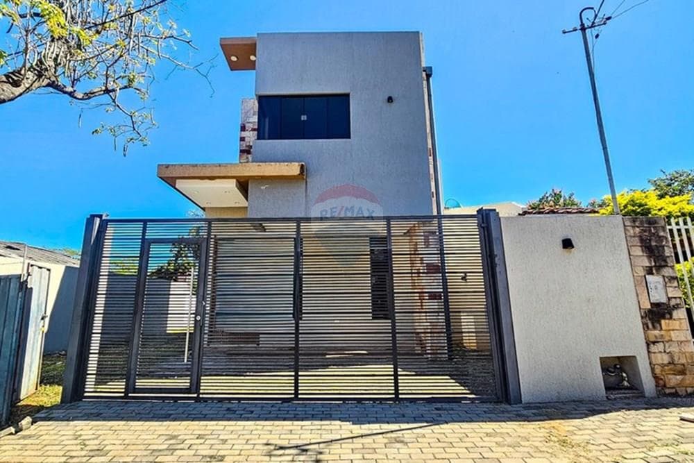 Duplex Moderno en San Vicente, Asuncion. – 3