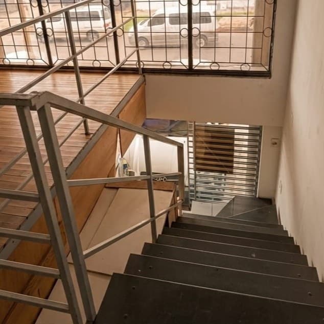 Vendo salón comercial + 4 departamentos – 3