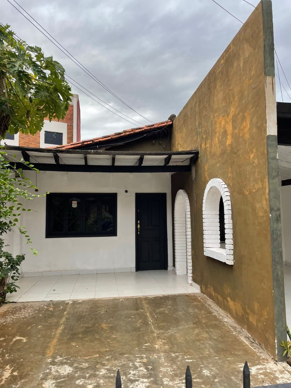 VENDO PROPIEDAD EN EL BARRIO LAS LOMAS – 3