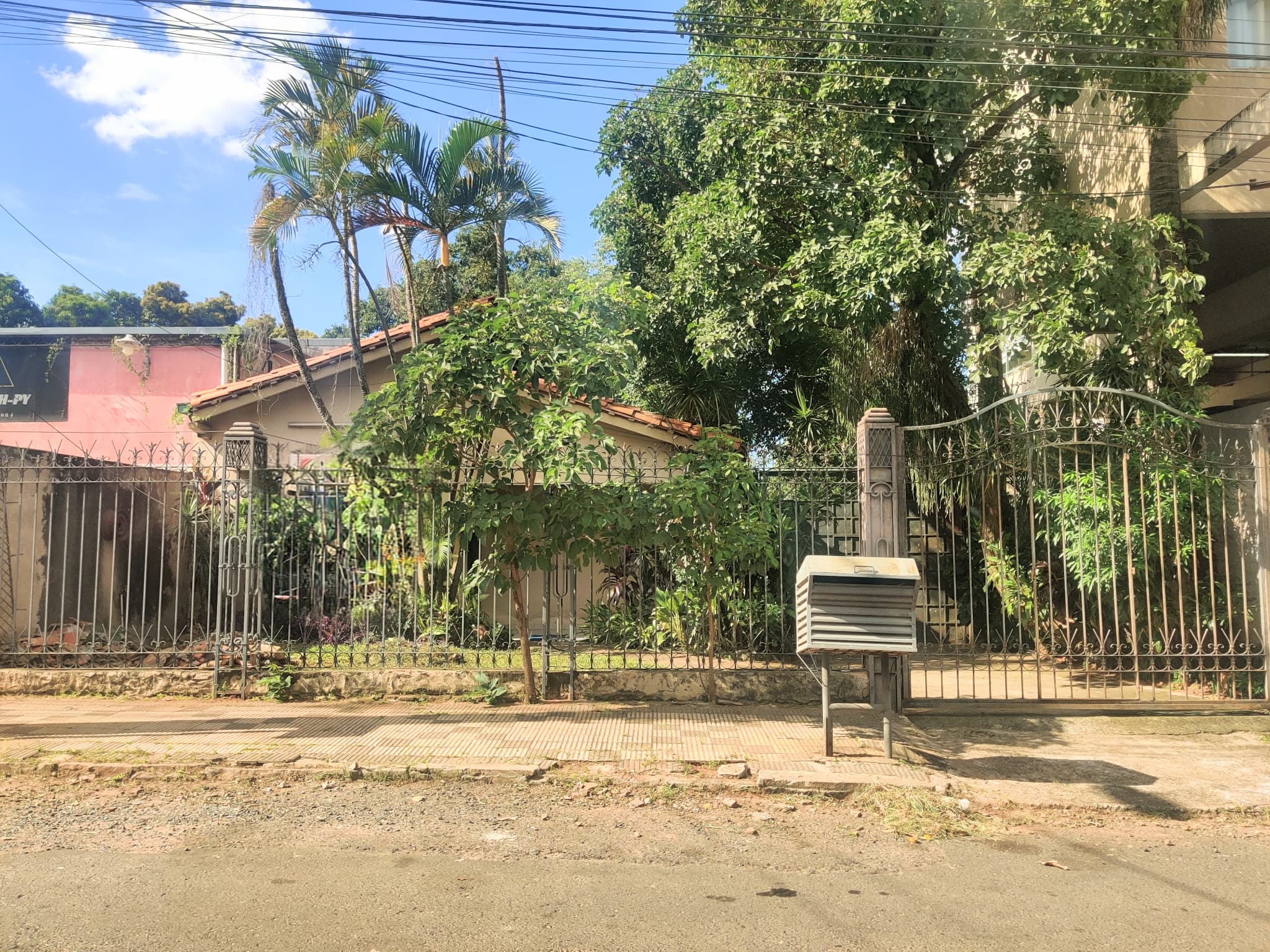 Alquilo Casa Barrio Herrera