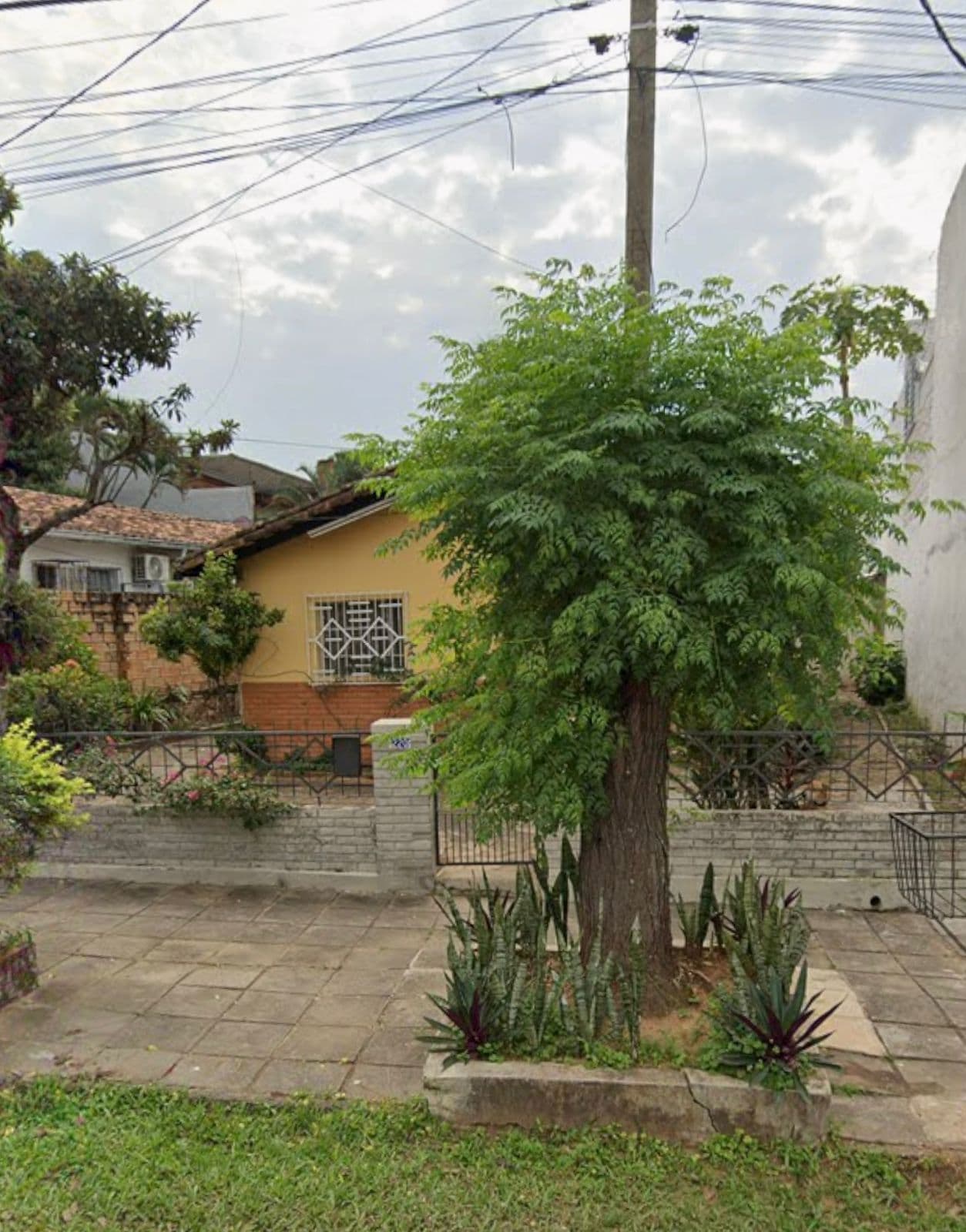 Terreno en Madame Lynch | 405 m² | Eje Corporativo