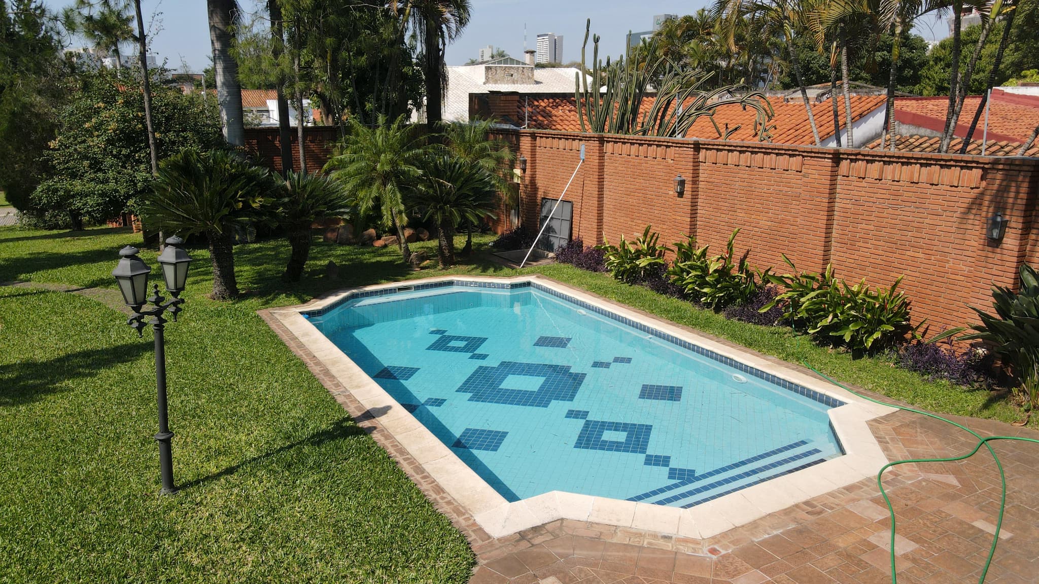 ALQUILO RESIDENCIA DE LUJO EN VILLA MORRA – 3