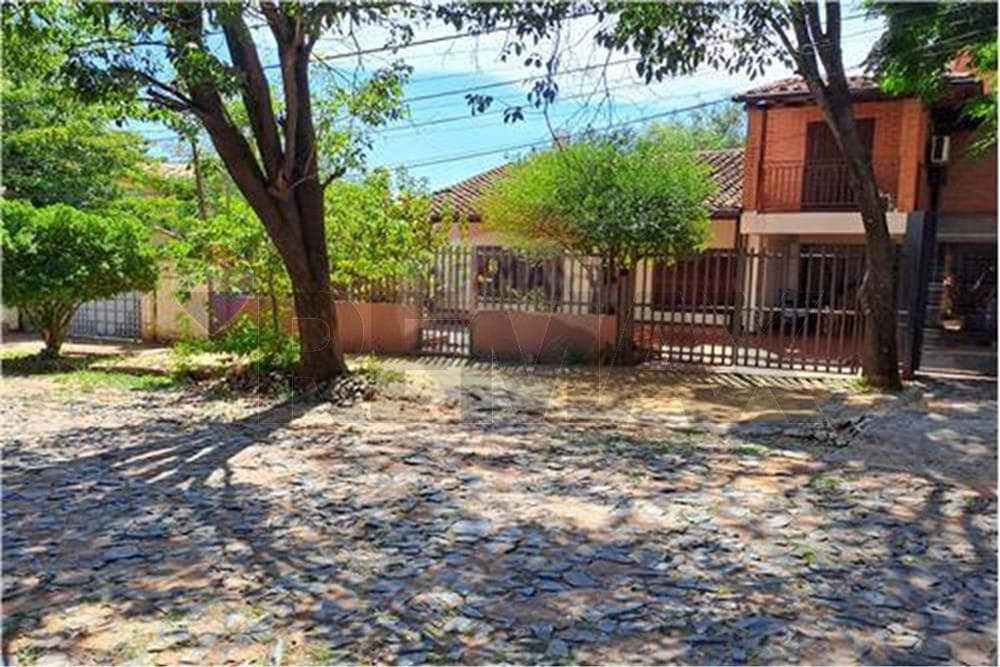 Vendo Amplio Terreno de 393 M2 en Asunción, Barrio Mburucuyá – 3