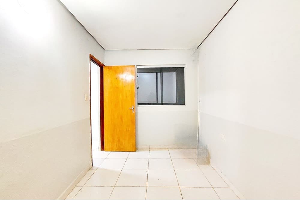TERRENO EN ESQUINA EN BARRIO RESIDENCIAL – 2