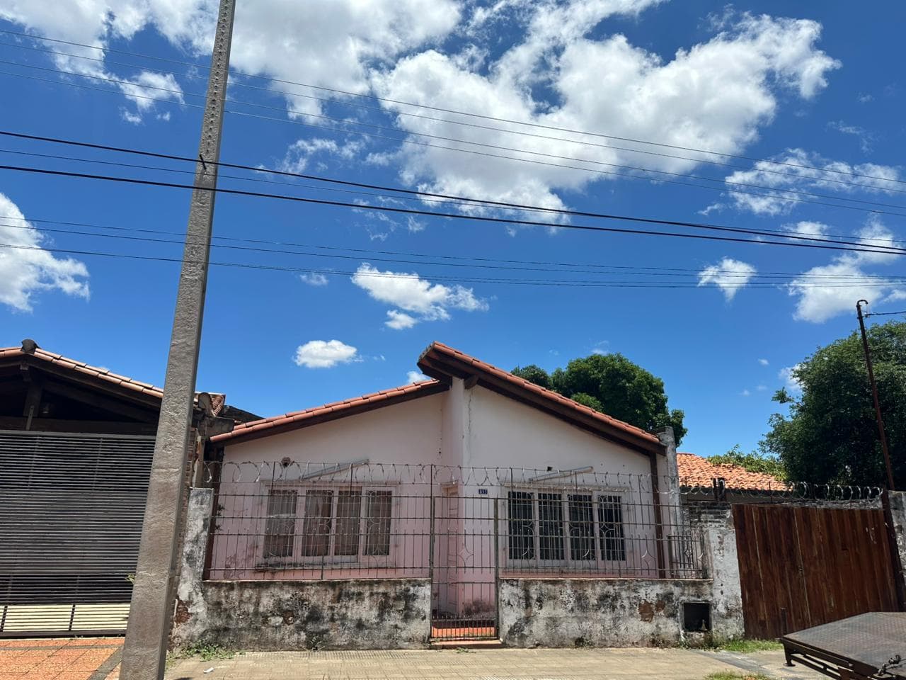 Vendo Terreno Con Casa En Asuncion – 2