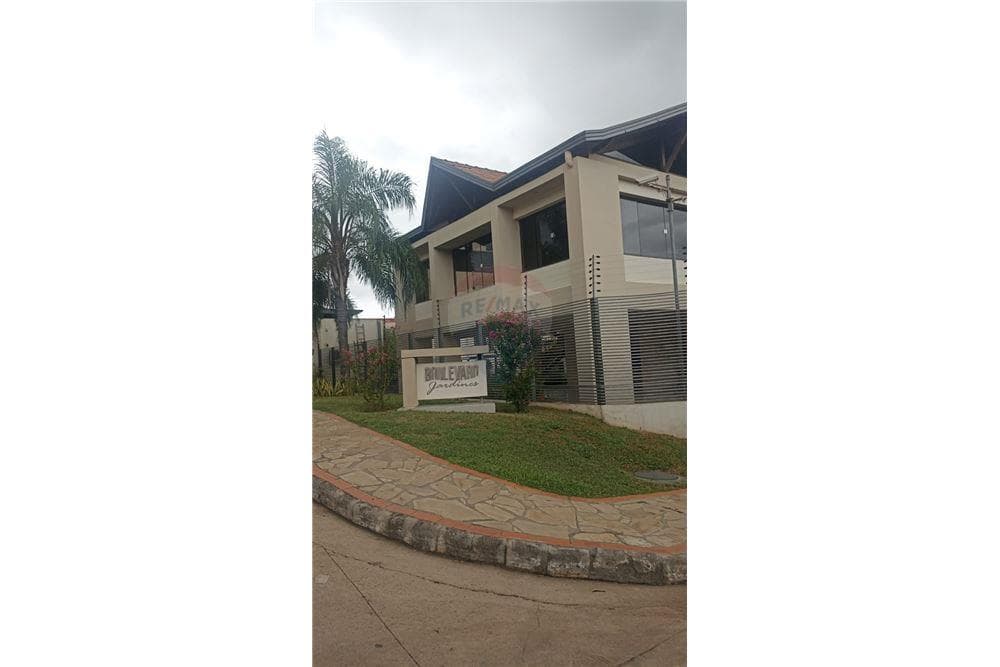 ALQUILO DUPLEX C/ PISCINA BARRIO CERRADO BOULEVARD JARDINES- LUQUE – 3