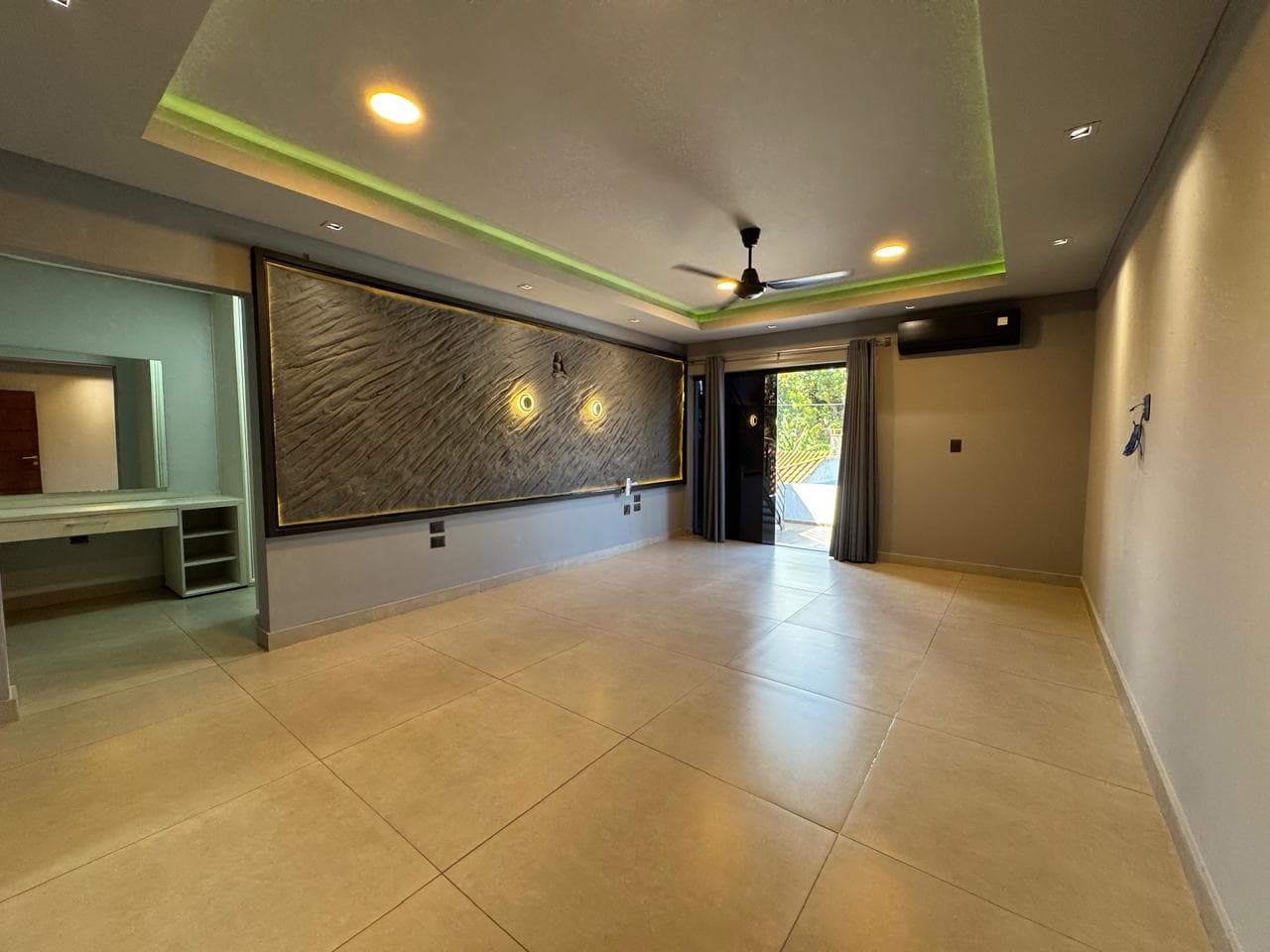 Vendo Lujosa Residencia en barrio Nazareth – 2