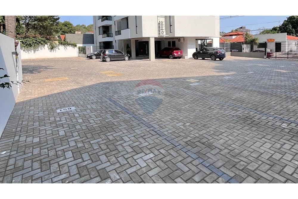 Dpto. Amoblado de 3 Dormitorios con Parrilla en Insignia City Mcal Estigarribia – 3