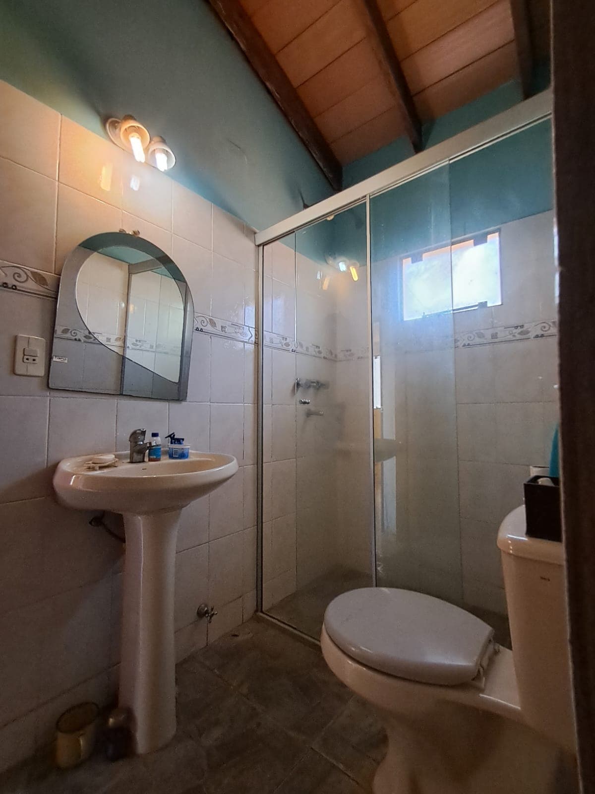 CASA EN VENTA EN FERNANDO DE LA MORA ZONA SUR – 3