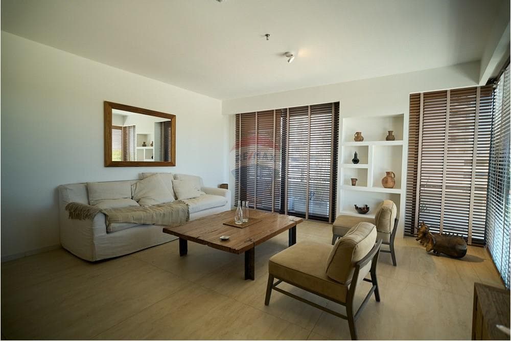En venta Depto. amoblado de lujo en MET Molas – 3